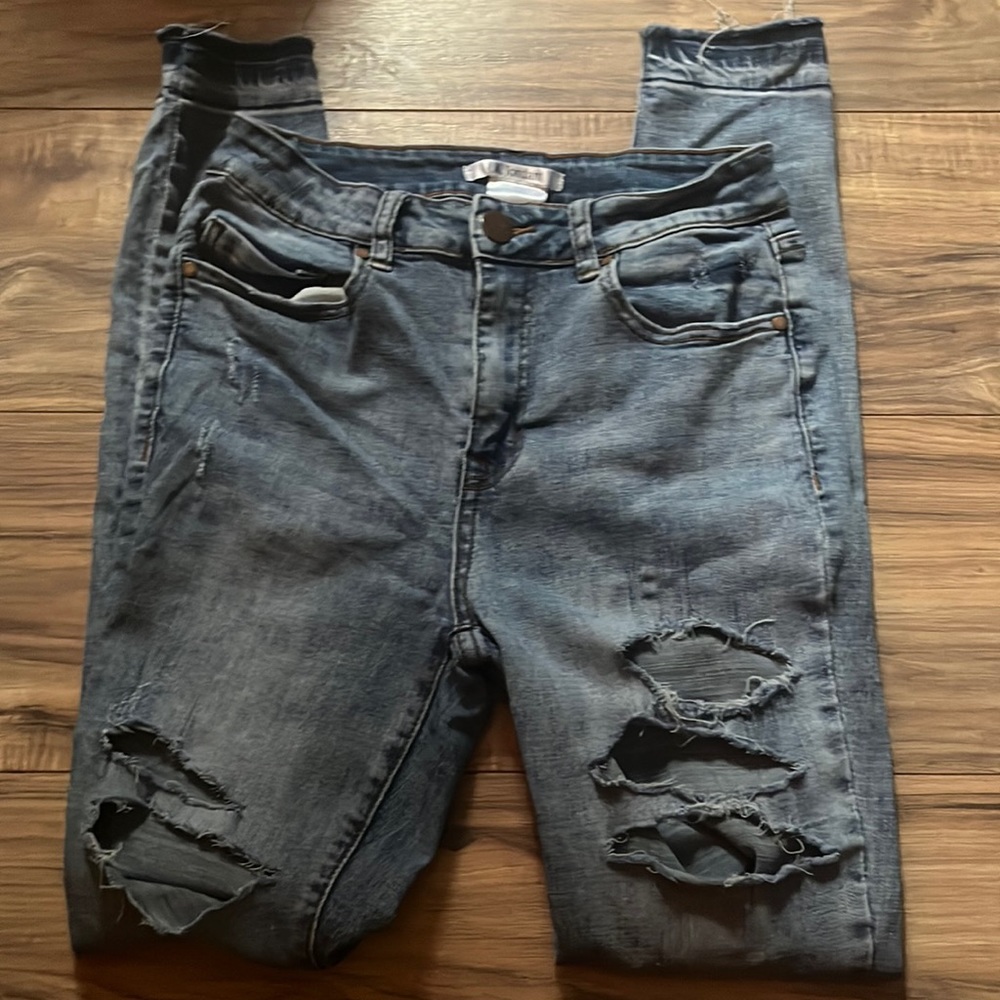skinny ripped jeans high rise